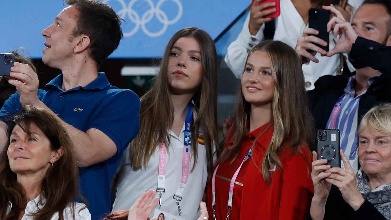 Leonor y Sofía disfrutan de la victoria de Alcaraz y Nadal en el dobles de tenis en París