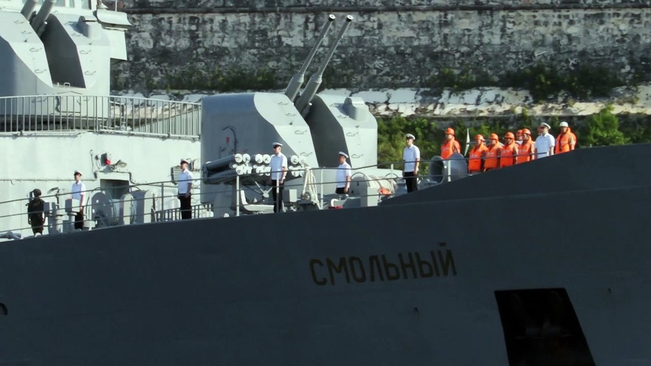 Russische militärschiffe machen in kuba fest