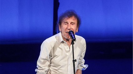 VOICI : "Les trois ont souffert" : Alain Souchon revient sur sa liaison avec Isabelle Adjani