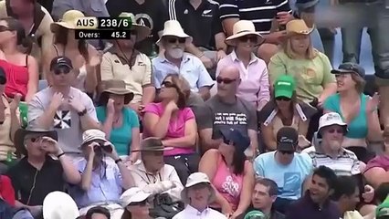 Shane Bond Vs Australia