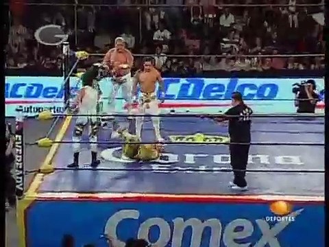 Atomic Boy, Crazy Boy & Lasser Boy vs. Los Metrosexuales ( 2010.02.27 @ AAA Sin Limite Cuernavaca )