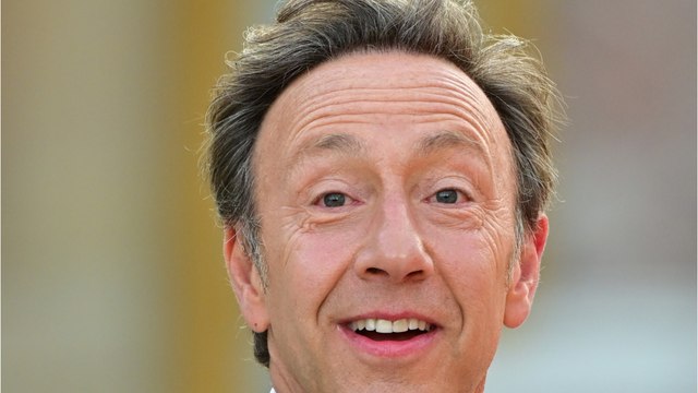 VOICI :« Je pleure aujourd'hui : dévasté, Stephane Bern annonce la mort du prince Michel de Grèce