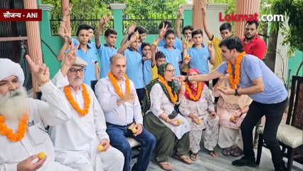 मनु भाकरचं भारतासाठी पहिलं मेडल, आजी, आईने सांगितलं कसा होता संघर्ष..