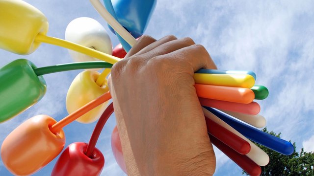 Bouquet of Tulips is a metal sculpture by American artist Jeff Koons, 2019