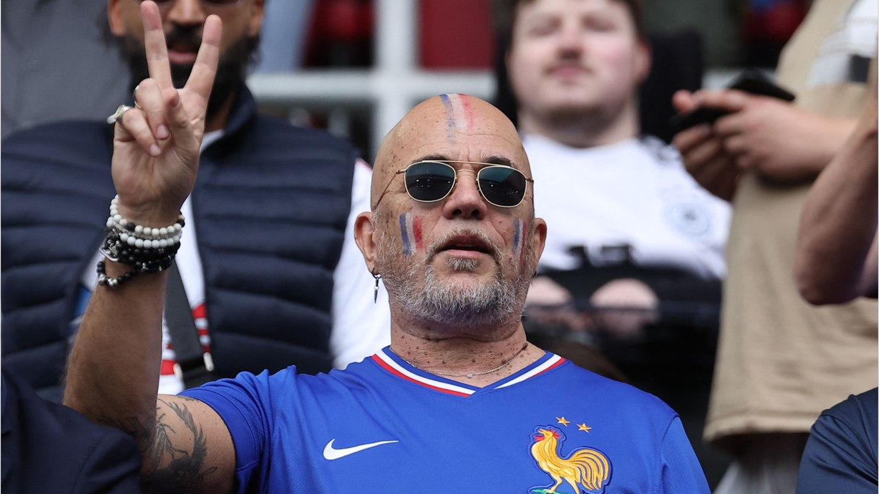 Voici - Pascal Obispo malade : après l’annulation de plusieurs concerts, le chanteur s’exprime