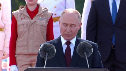 طلقات مدفعية وقذائف احتفاءً بقدوم بارجة روسية إلى شواطئ كوبا