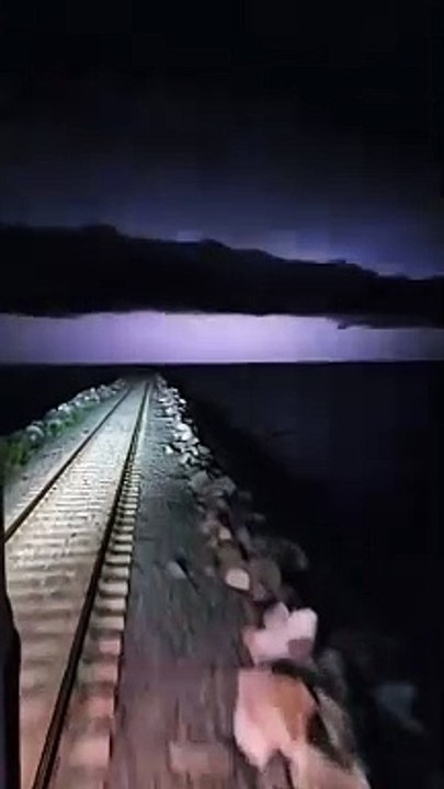 Dark night and Train travel ❤️