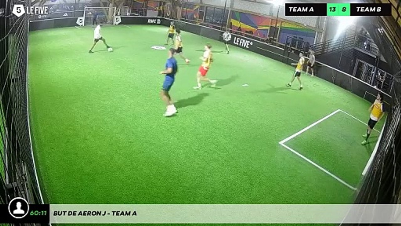 But de Aeron J - Team A