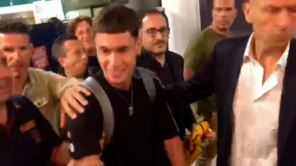 Roma, delirio per Soulé: guarda l’accoglienza di Fiumicino
