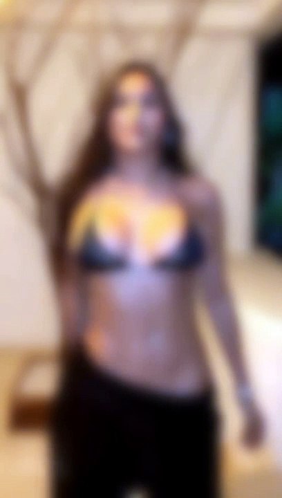 DANCE AND GIRL IS TOO MUCH HOT#dailymotion