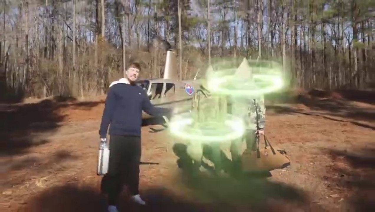 $10,000 Every Day You Survive In The Wilderness #mrbeast #usa #animal #$10,000win