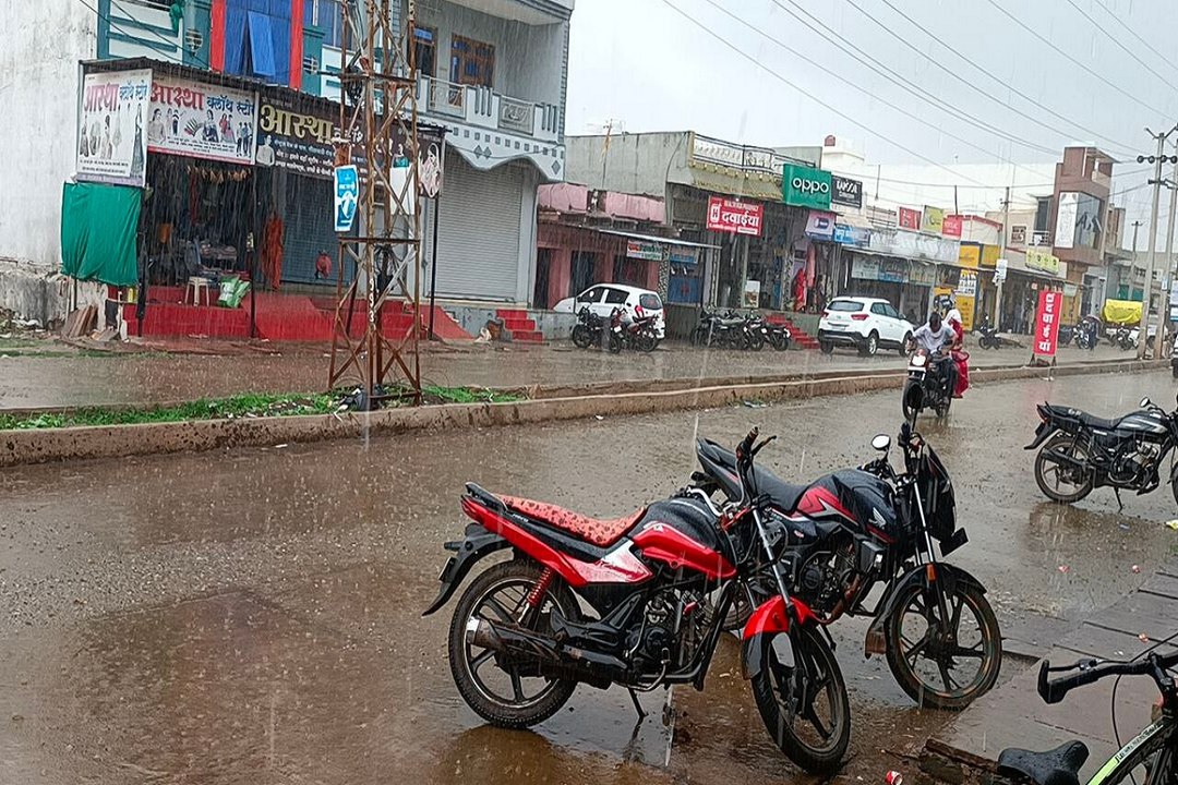 Monsoon Rain : आज सुबह सुमेरपुर में जमकर बरसे मेघ, जयपुर में धूप ​खिली