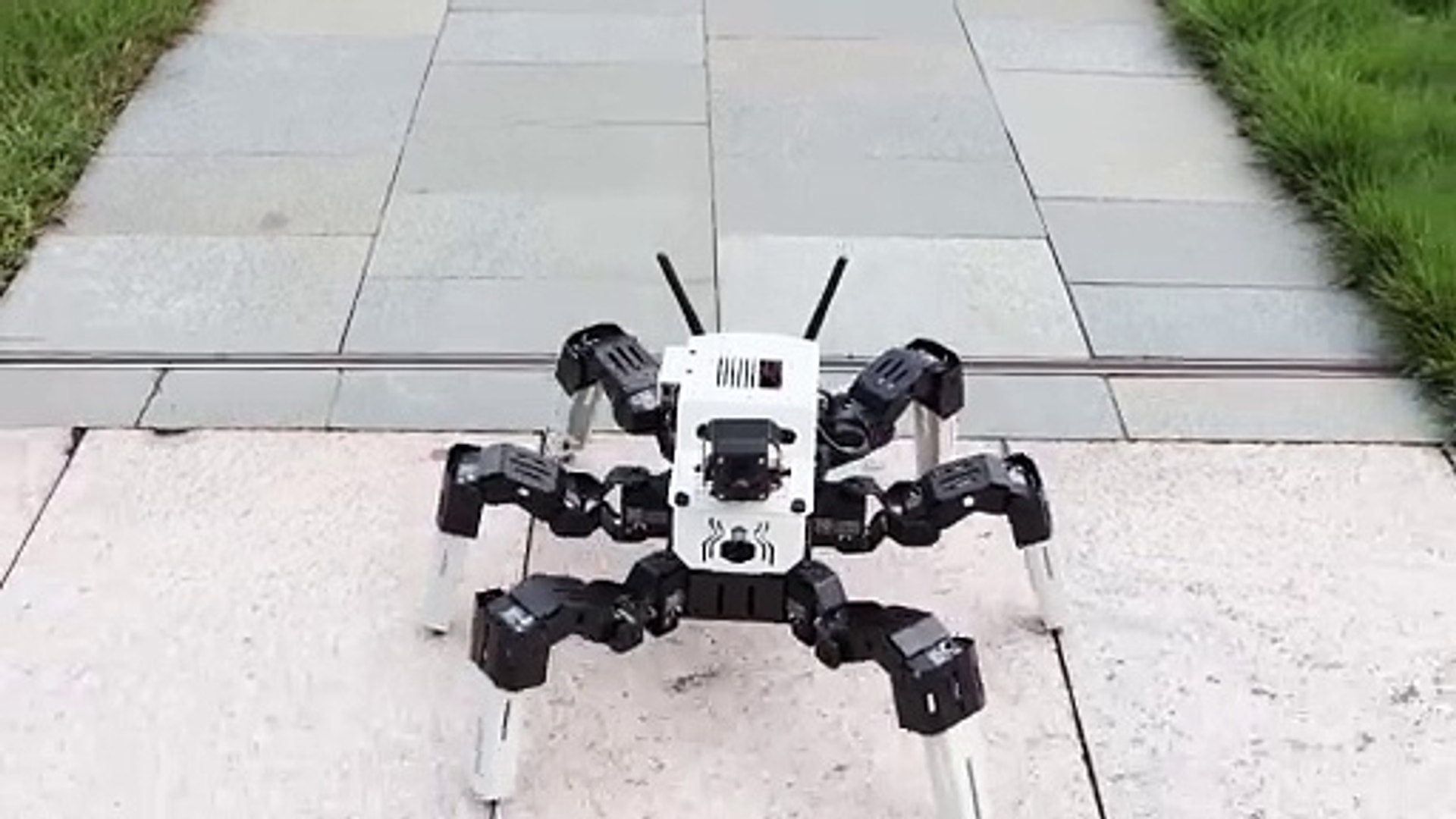 ⁣Yahboom Hexapod Robot Kit for Raspberry Pi 5 and Jetson