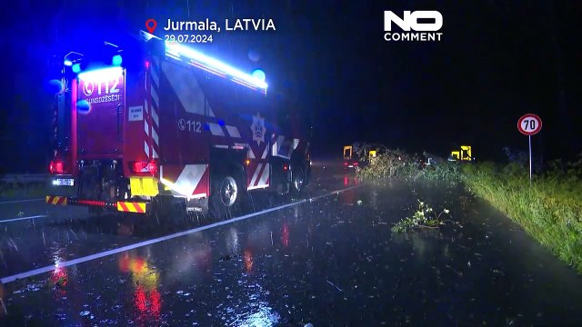 Lettonia colpita da forti piogge e vento, è allerta meteo nella capitale Riga