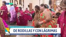 Bailarines ingresaron de rodillas al templo San Ildefonso hasta los pies de la Virgen de Urkupiña