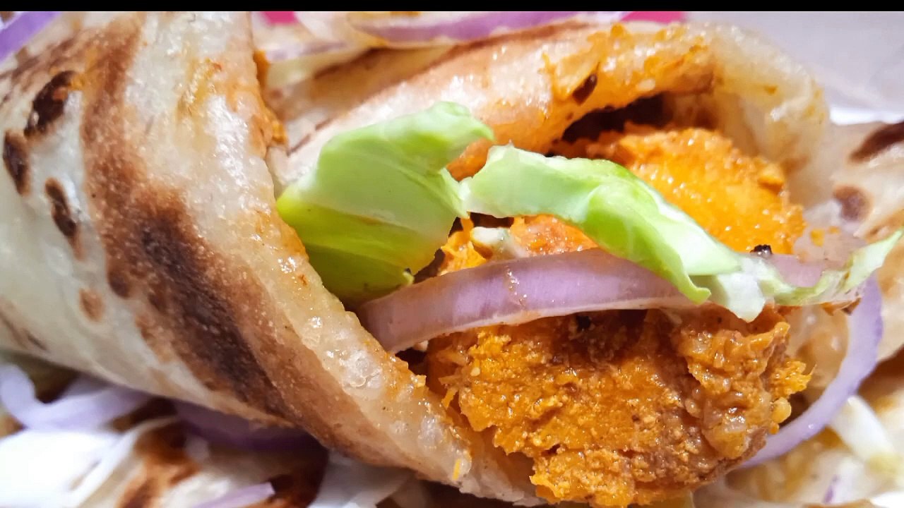 Delicious Chicken Tikka Roll Recipe - Easy & Flavorful Homemade Wrap