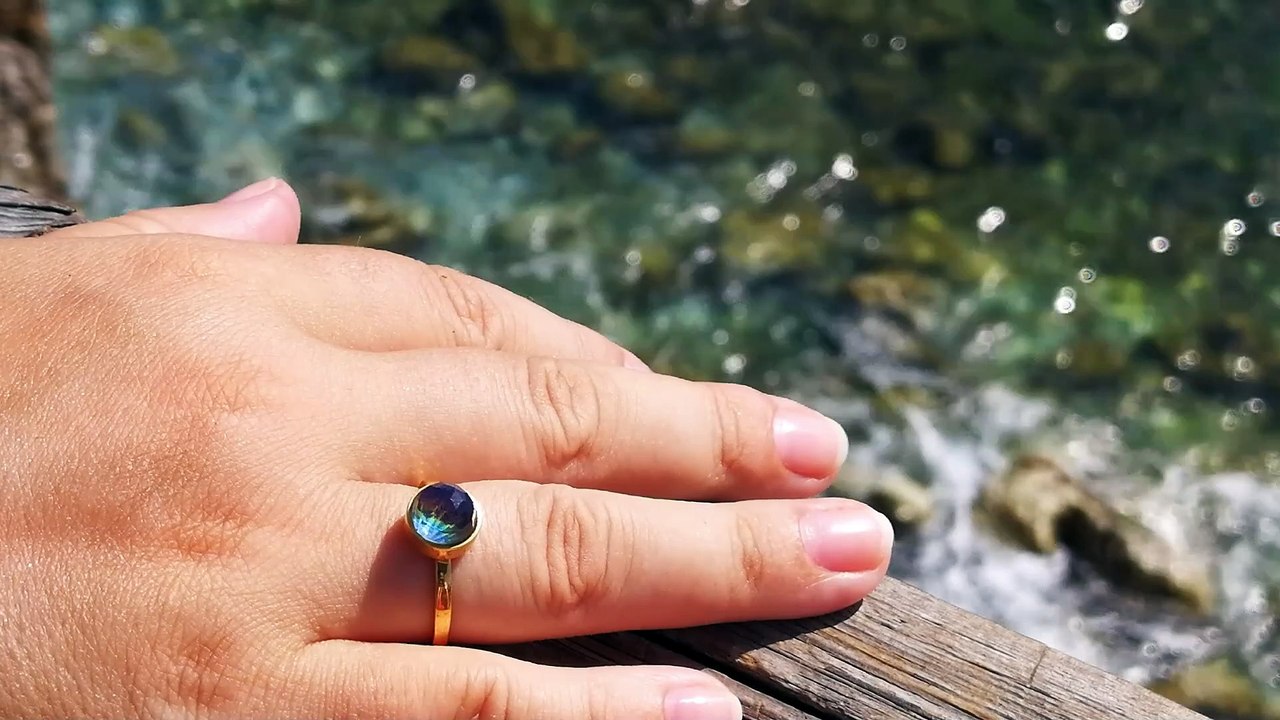 Light of Mystery - Mood Ring - AAA Crystal Quartz - Gold Plated Sterling Silver