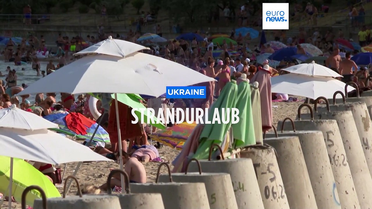 Strandpartie zwischen Betonsperren und Bombardements