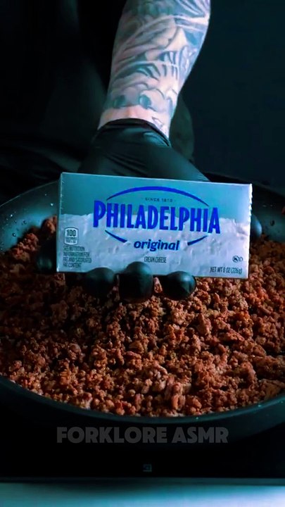 Ever tried ASMR cooking? It’s like a spa day for your ears! ‍ Tune in to the delightful sounds of the kitchen and let your stress melt away while we whip up something delicious.