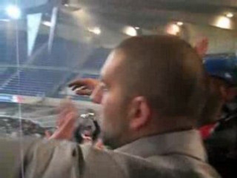 PSG-Nice Allez Paris Ou tu es nous sommes la