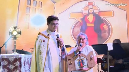 Cajazeirense vence o câncer e testemunha milagre no show do Padre Reginaldo Manzotti, em João Pessoa