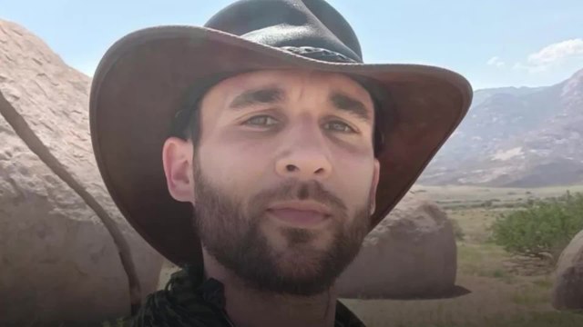 Voici - Un peu compliqué : Maxime Berthon (Koh Lanta) revient sur les conséquences de son grave accident