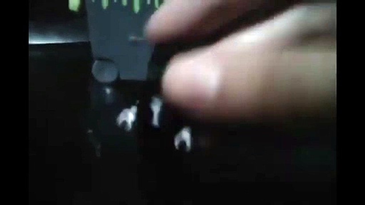 Lego Alien x reboot cantando resubido