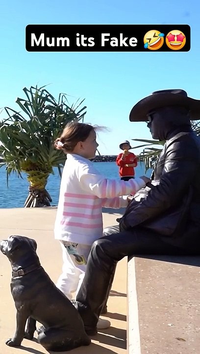 Mum_its_Fake__#prank_#funny_#fun_#_#mahdi_fun__#statue_prank_#shorts_#reels_#viral_#explore_#jokes(720p)