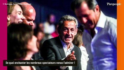 Download Video: Quels Jeux Olympiques ? Nicolas Sarkozy premier fan de Carla Bruni et loin de Paris pour applaudir sa sublime épouse