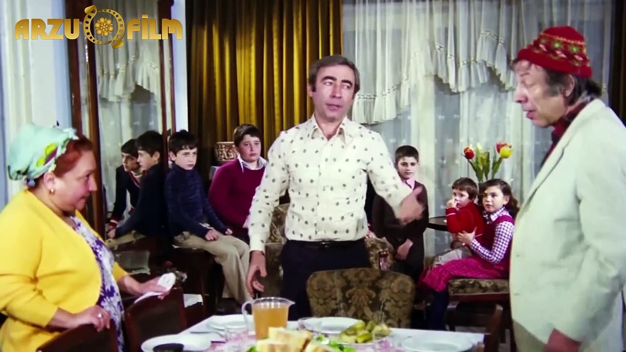 Yeşilçam Filmlerinden ||  Sevilen Karakterleriyle Şener Şen || Film Kesitleri