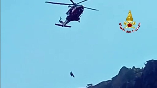 Lipari, due escursionisti in difficoltà: arriva l'elicottero per portarli in salvo