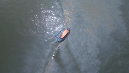 필리핀 침몰 유조선 유출 기름 확산...해안까지 도달 / YTN