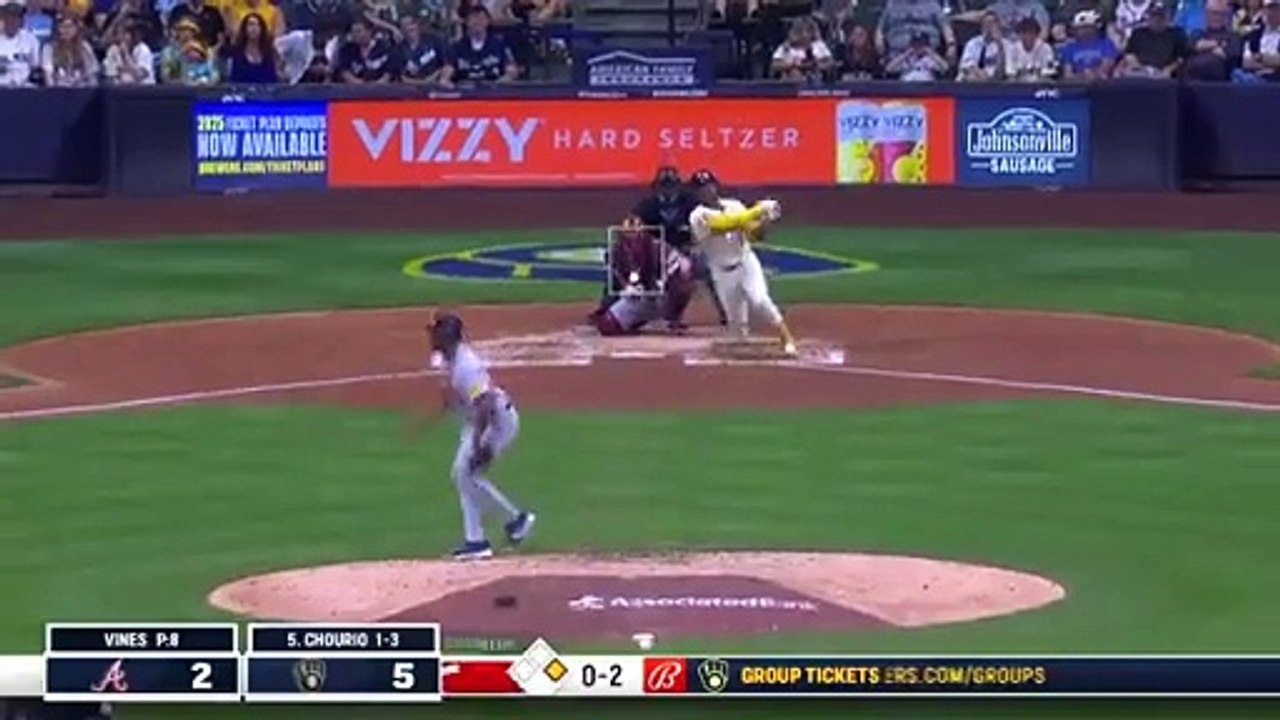 Jackson Chourio la volvió a sacar del parque con Milwaukee