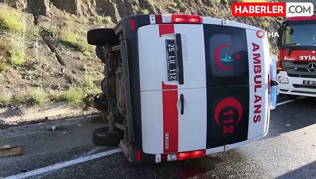 Erzurum'da ambulans ile ticari araç çarpıştı! 4 kişi öldü, 1 kişi ağır yaralandı