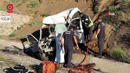 Erzurum'da Feci Kaza! İki Araç Kafa Kafaya Çarpıştı: Çok Sayıda Ölü Var