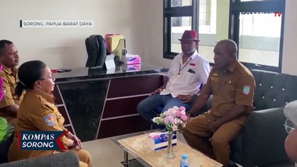 Jelang Hut RI FKP3 Turut Sumbang Bendera Merah Putih ke Pemerintah Papua Barat Daya
