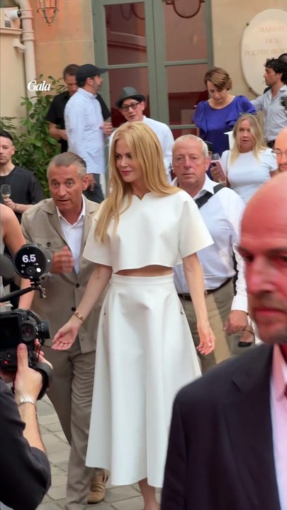 GALA VIDEO : NICOLE KIDMAN ET SA FILLE CHEZ OMEGA
