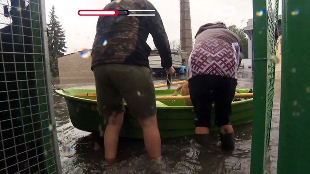 عواصف قوية وريح عاتية وأمطار غزيرة تضرب لاتفيا وتسبب بفيضانات عارمة