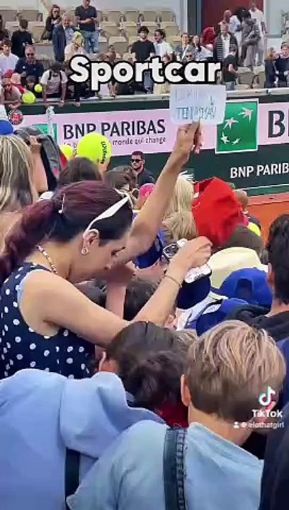 Je cherche un gars dans le tennis