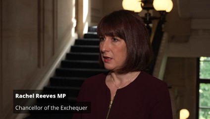 Rachel Reeves accuses Jeremy Hunt of lying about UK finances