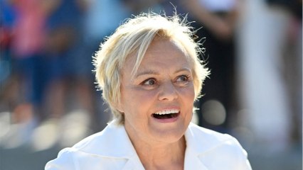 GALA VIDEO - PHOTO - Muriel Robin en pleine séance de sport : elle impressionne à bientôt 69 ans !