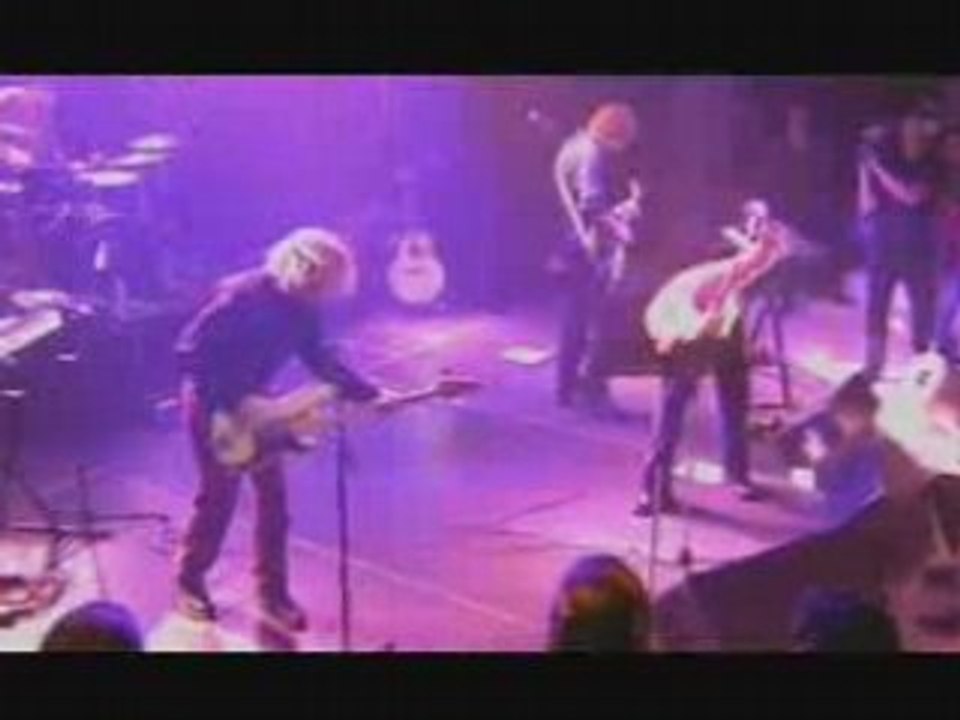 Rem - 11 - Walk Unafraid (Live Npa 9.03.1999)