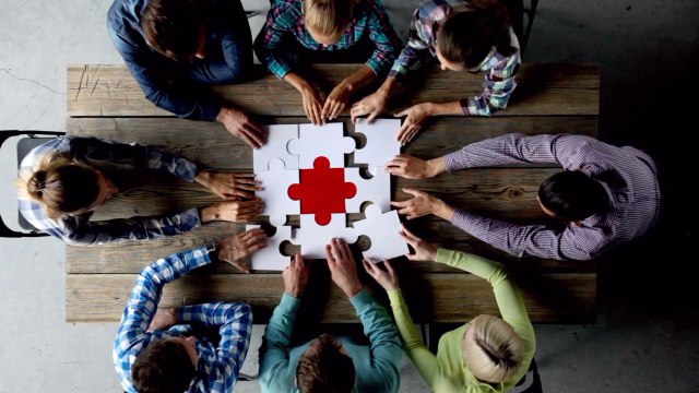 Battle the Loneliness Crisis With These Tips for Making Friends