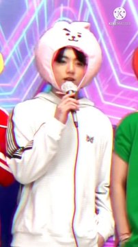Jungkook teaching all the members how to do party party yashorts bts
