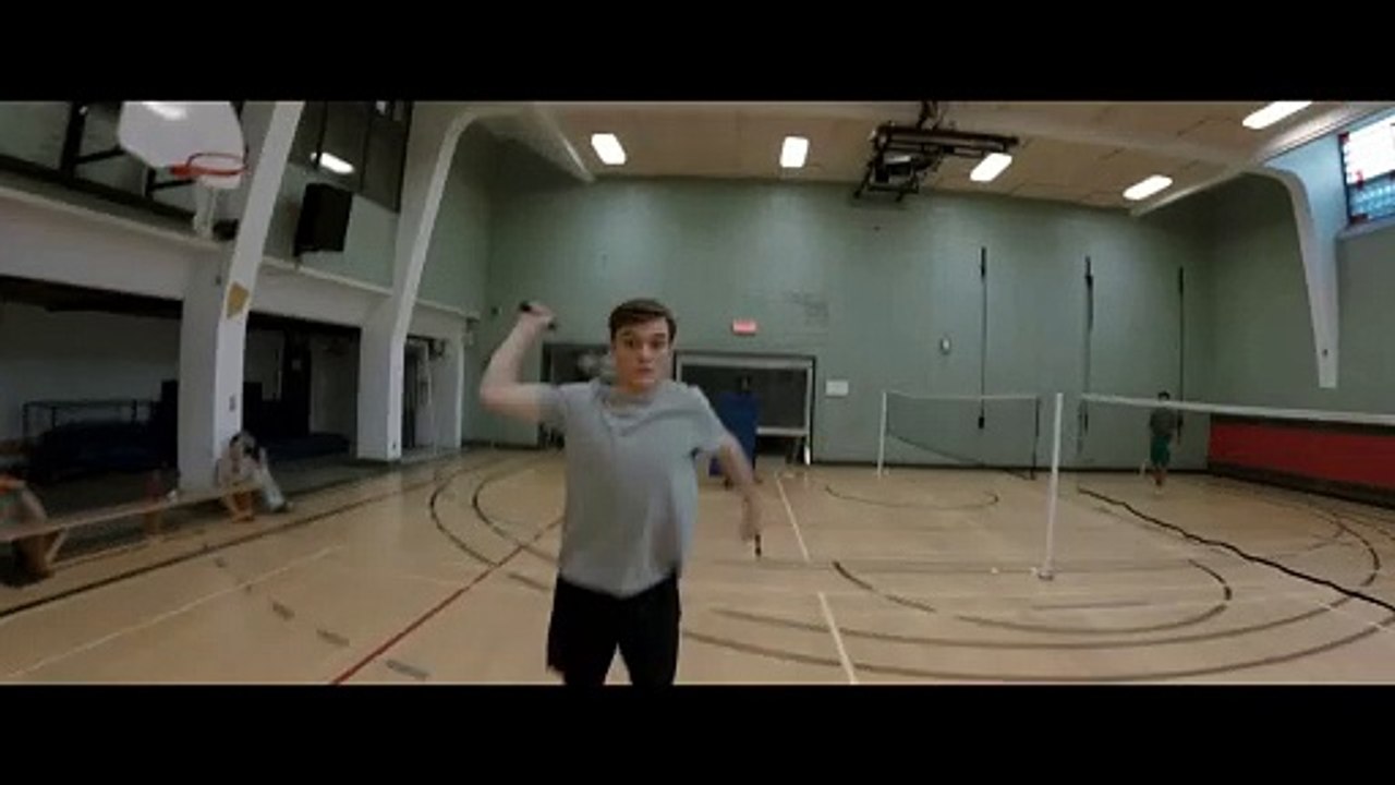 Feinfühlige Vampirin sucht lebensmüdes Opfer Trailer DF