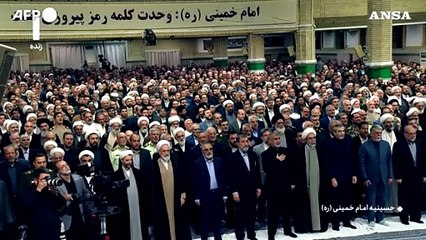 Iran, Khamenei da' l'investitura al nuovo presidente Pezeshkian