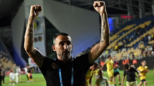 Mehmet Topal, Petrolul ile çıktığı ilk derbiden galibiyetle ayrıldı