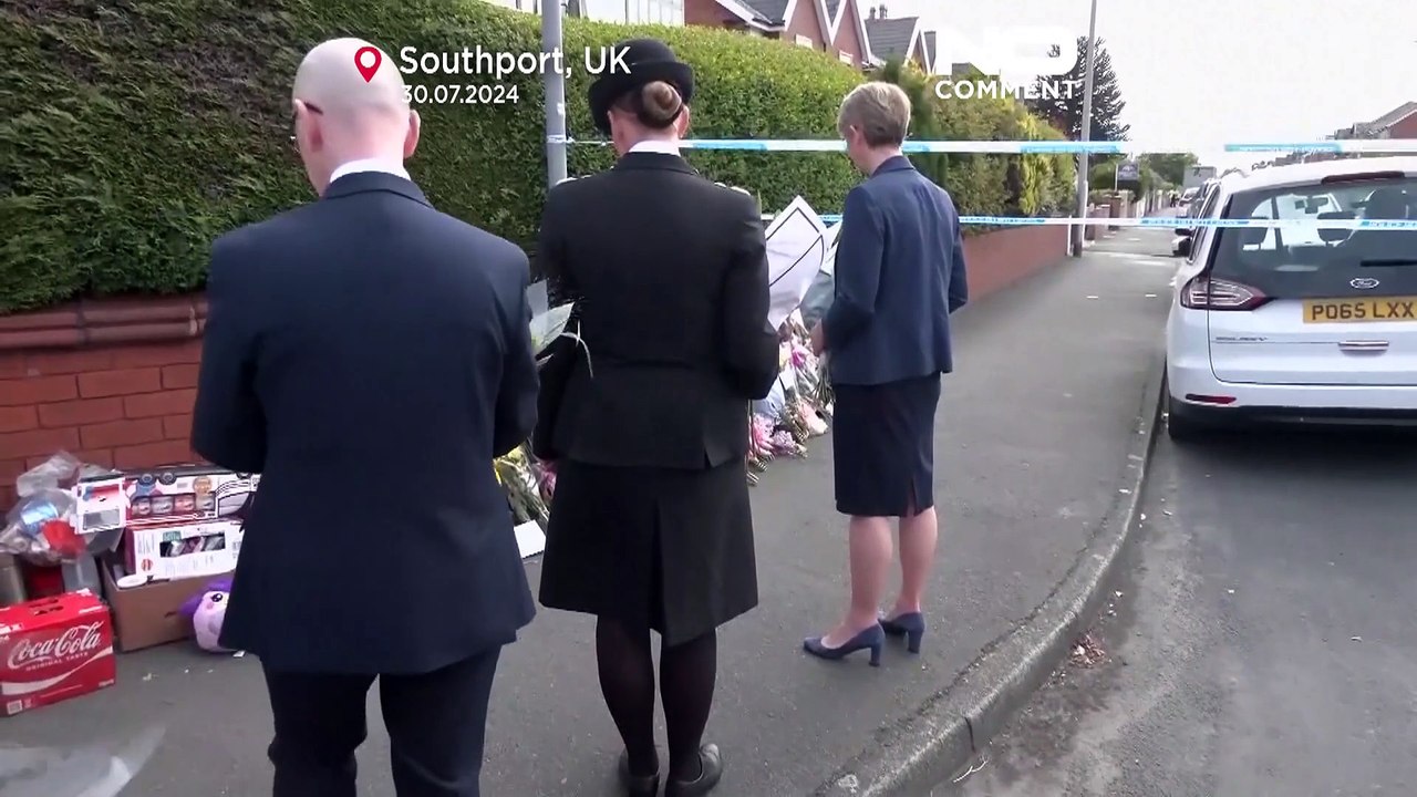 حمله با چاقو به کودکان در بریتانیا؛ وزیر کشور به قربانیان ادای احترام کرد