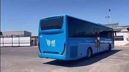 Autolinee Toscane presenta i nuovi autobus: c'? il presidente Giani alla guida del mezzo