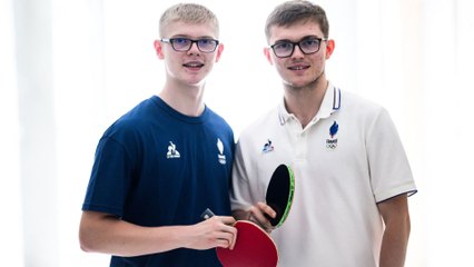 Voici - Jeux Olympiques 2024 : qui sont Alexis et son frère Félix Lebrun, tous les deux pongistes ?